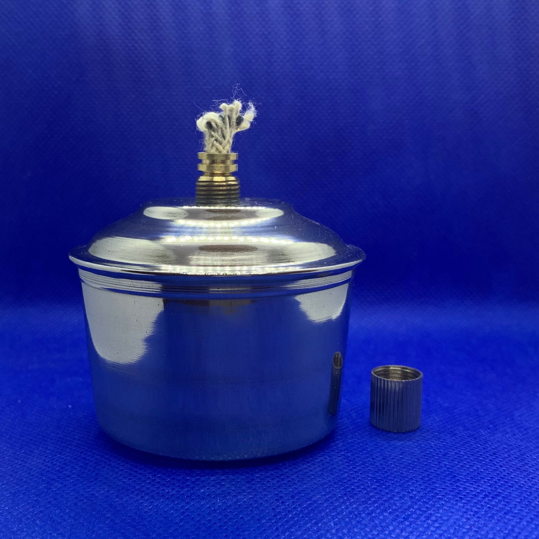 MECHERO METÁLICO CON CIERRE HERMÉTICO